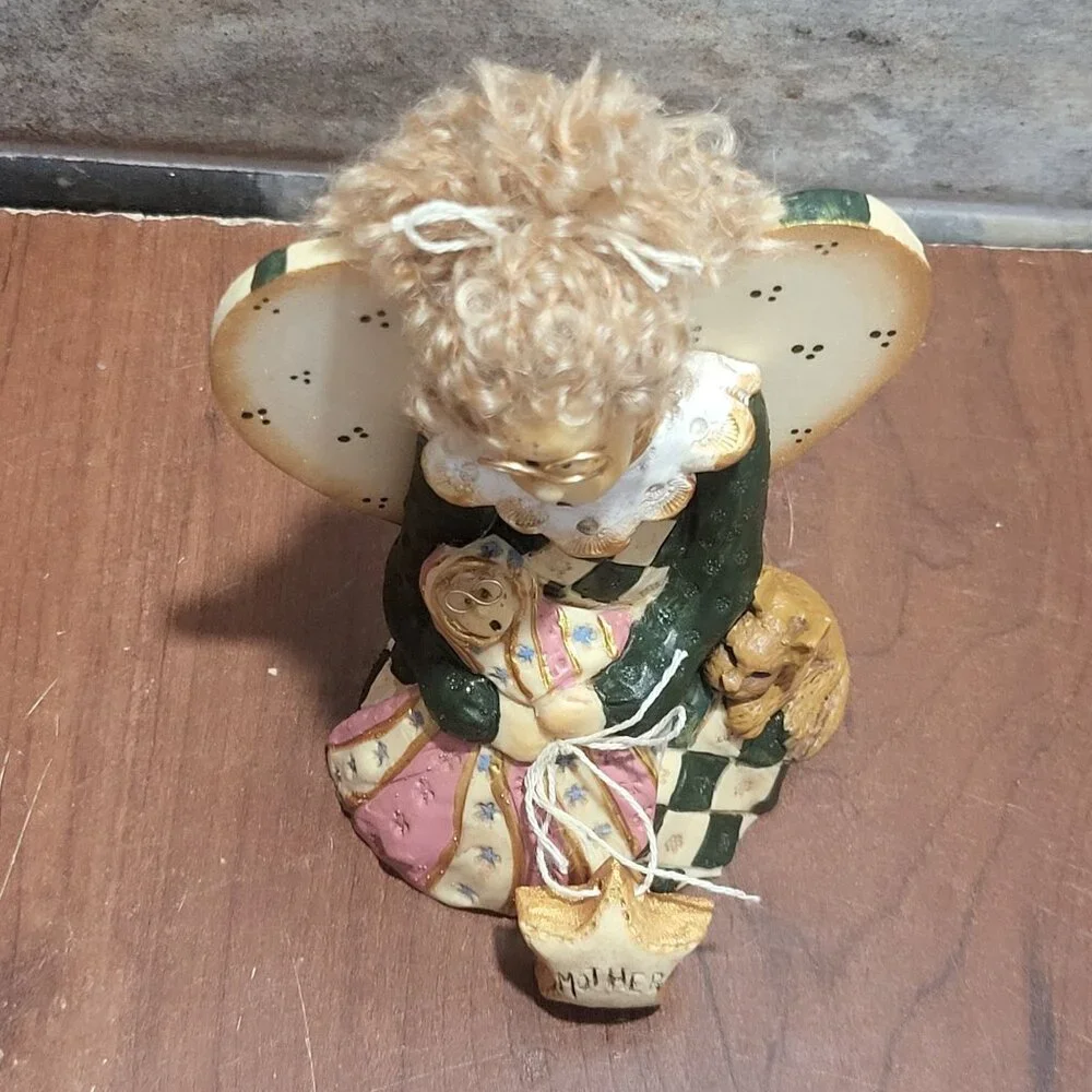 Designs by Diana Angel Figurine 4156 Collectable Sculpture Handcrafted